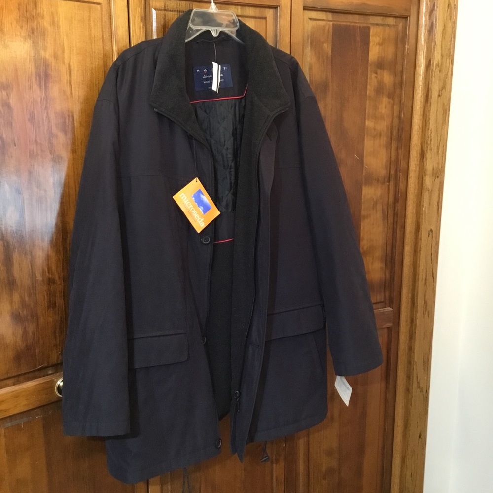 HAUPT mid weight coat, NWT, size 46R,microfiber, pockets- 3 front, 2 inside,